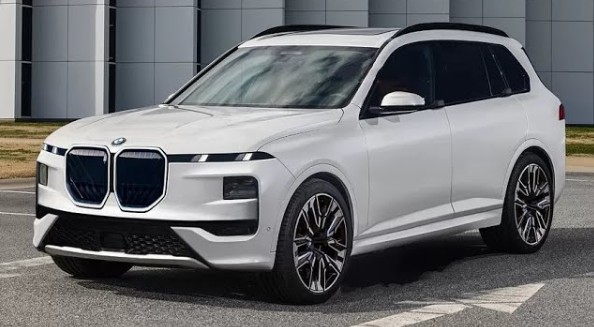 2028 BMW X7